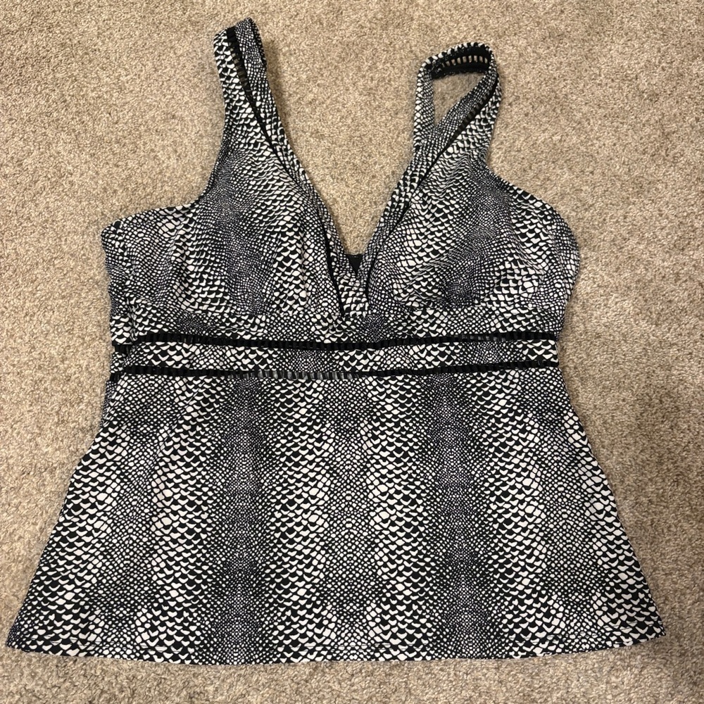 GEORGE Black & White Tankini Top Swimsuit Tank Size Large Patterned ?snake skin